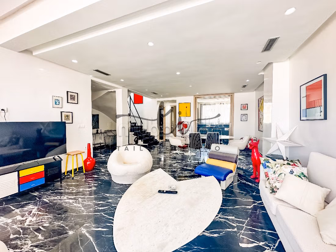 Appartement de deux chambres meublé à la location à Racine