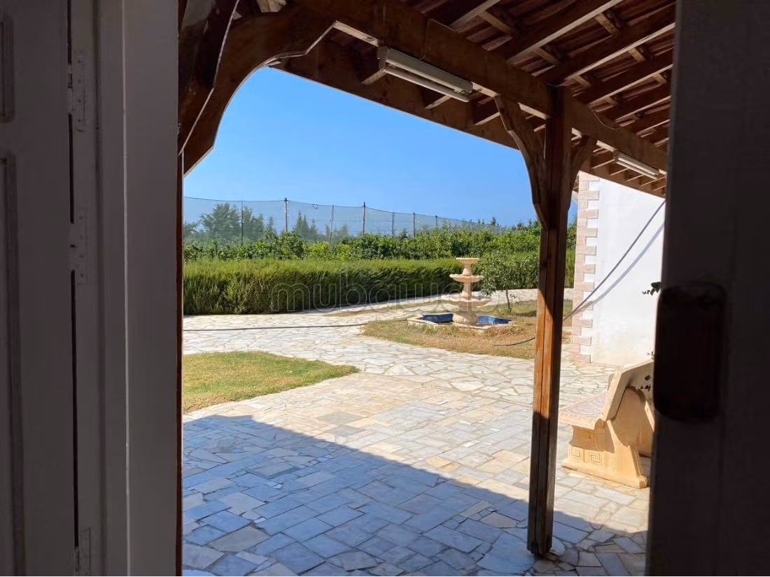 Find your farm to buy. Area 10000 m². Car park.