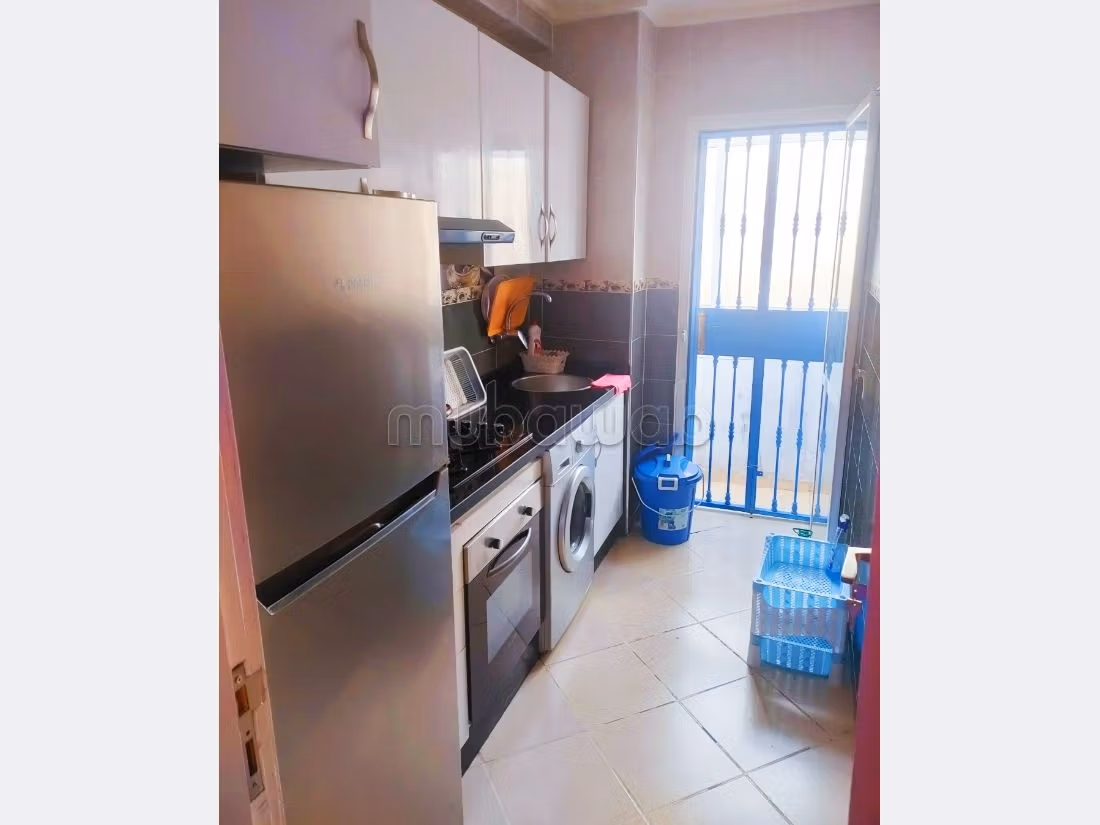 Sale of a lovely apartment. 3 comfortable rooms. Ample storage space