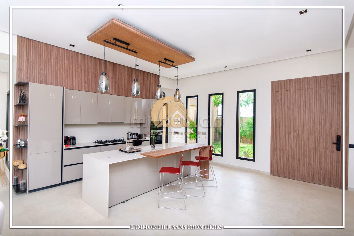 Villa's en luxe woningen huren in Route de Ouarzazate. 5 Ruimtes. Gemeubileerd