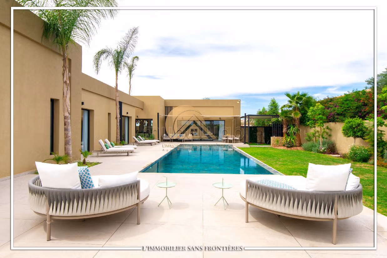 Villa's en luxe woningen huren in Route de Ouarzazate. 5 Ruimtes. Gemeubileerd