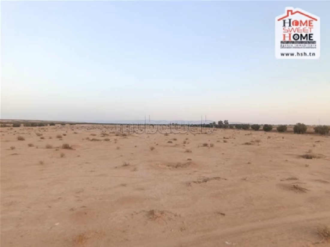 Land to buy. Small area 160000 m². 