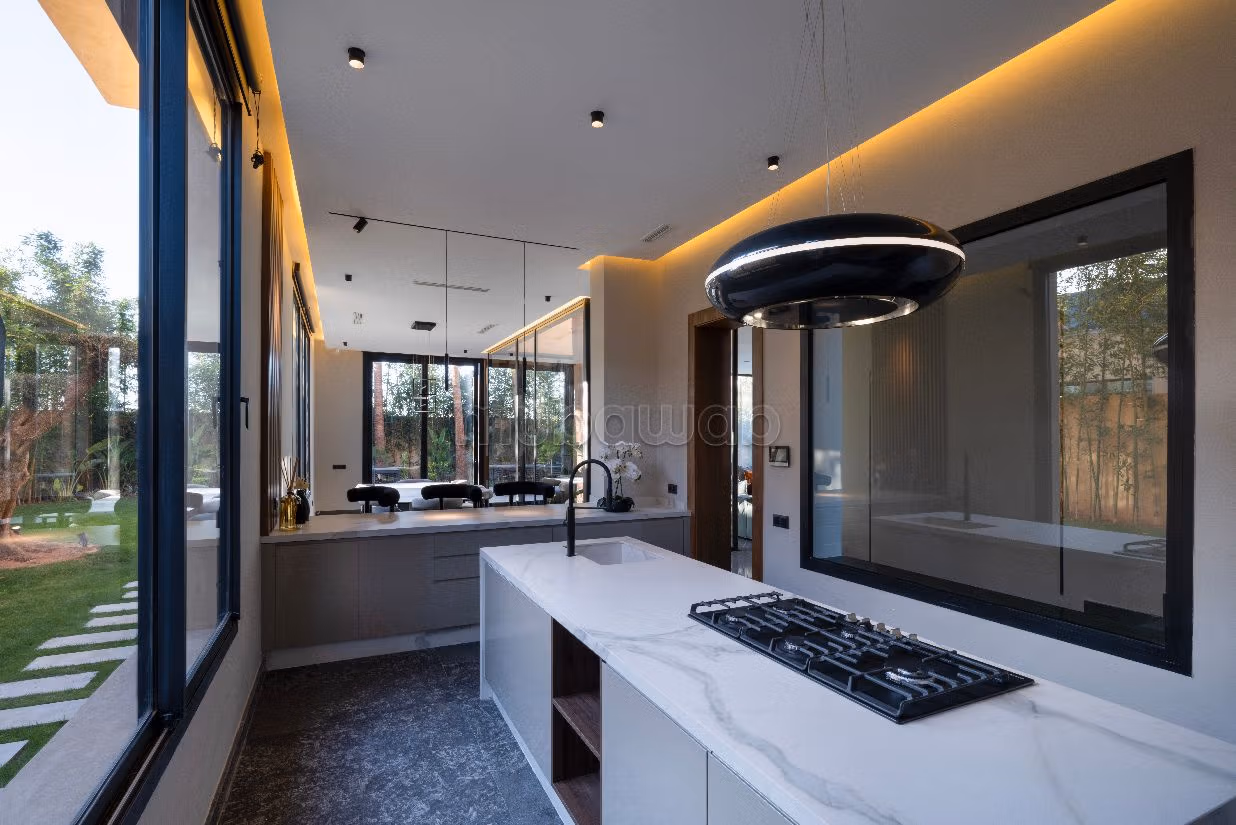 Villas contemporaines de luxe à vendre meublée à Route de l'Ourika