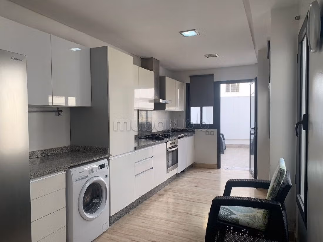 Apartment for rent in Gauthier. 3 comfortable rooms. Furnishings