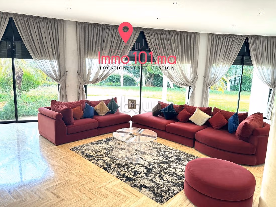 Villa vue sur vallée à vendre à Souissi