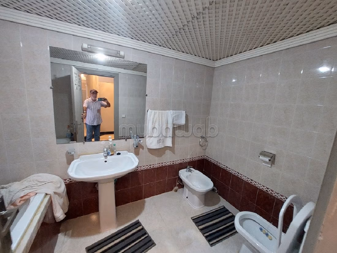 Grande Appartement vue mer sur la corniche