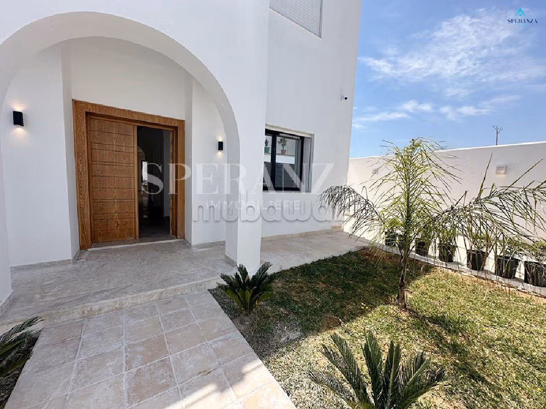 Eccezionale villa in vendita a Hammamet. 5 locali. Impianto di aria condizionata e piscina