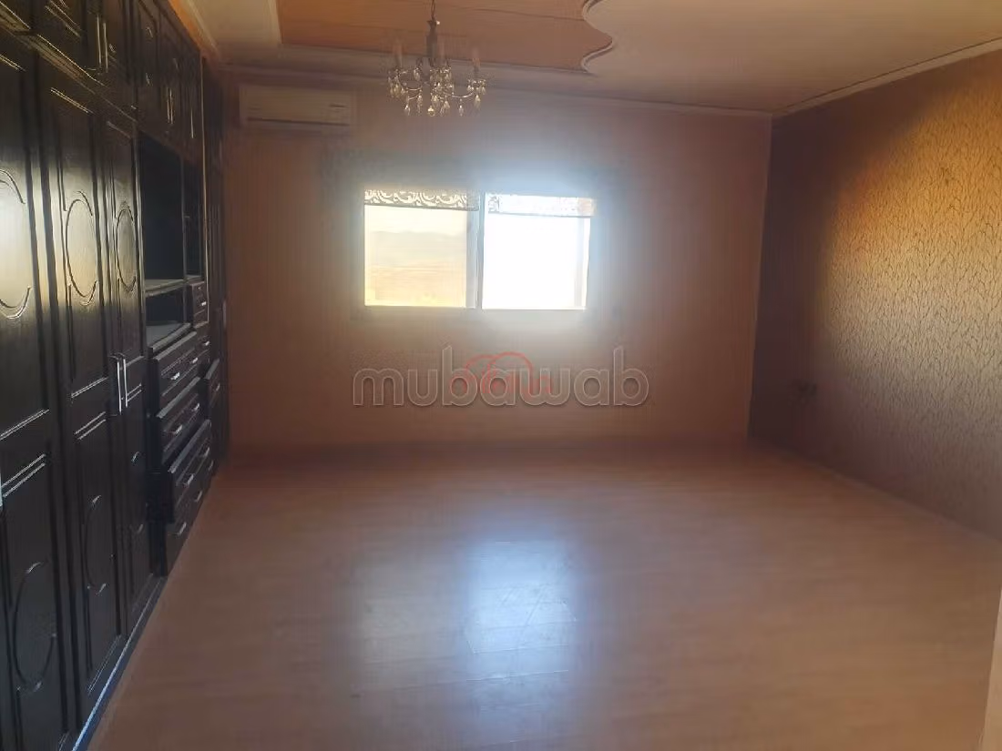 Koopappartementen. 4 Ruimtes. Garage en mooi terras