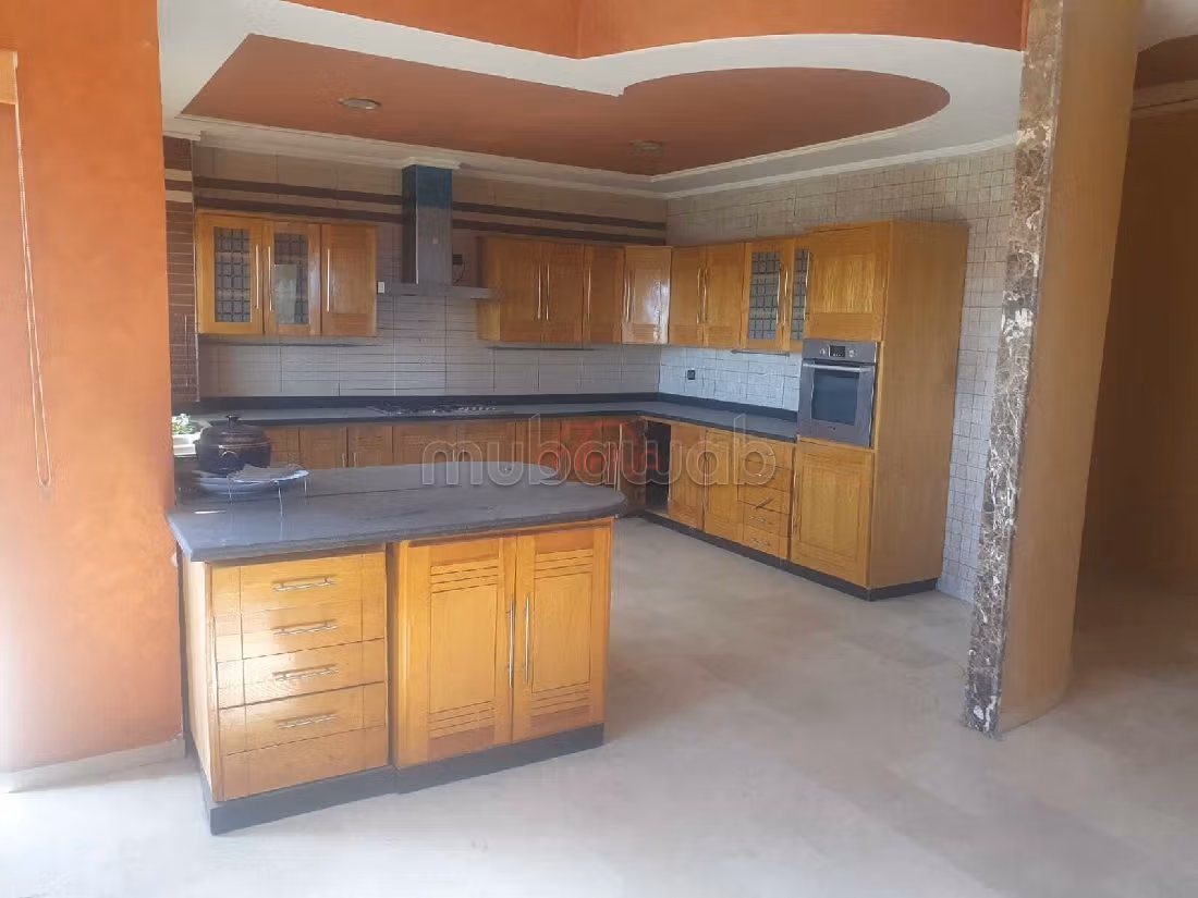 Koopappartementen. 4 Ruimtes. Garage en mooi terras