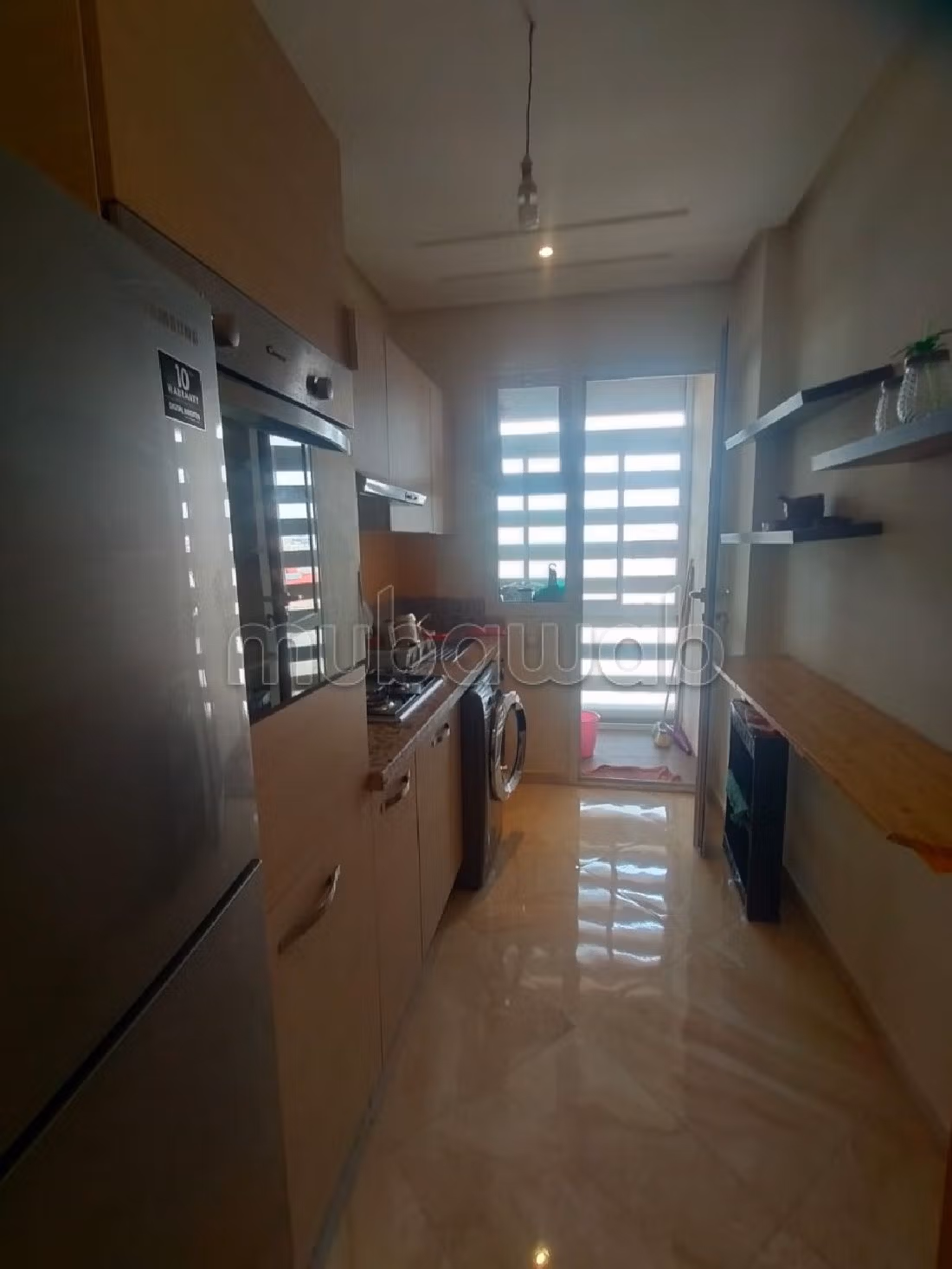 Piso en venta en Riad Salam. 3 habitaciones grandes. Antena parabólica general, barrio seguro. 