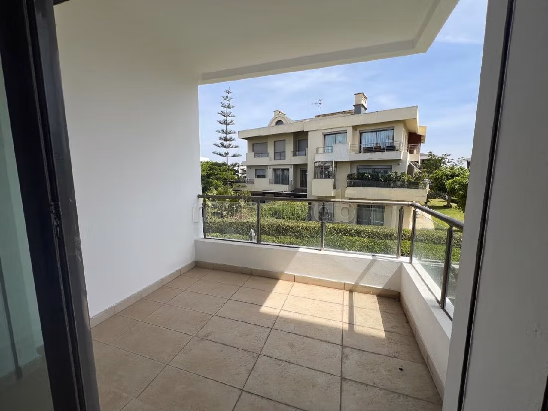 Affitta il tuo appartamento. 6 locali spaziosi. Con ascensore e giardino. 