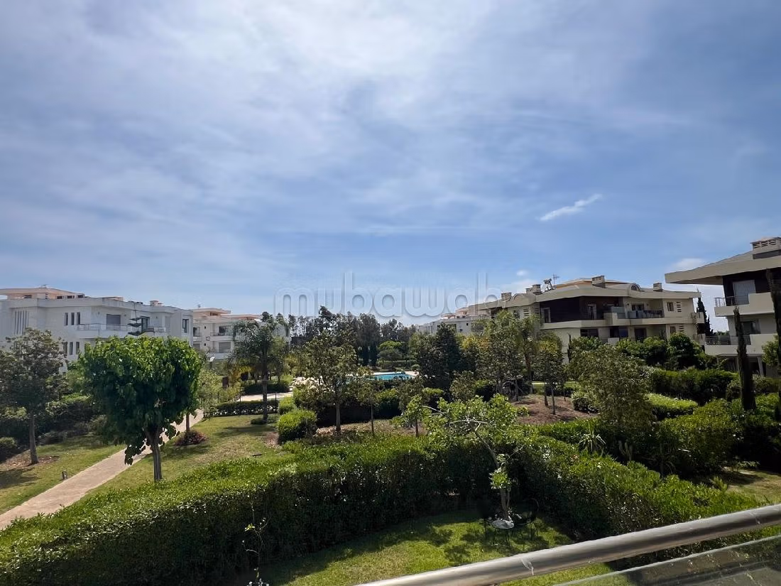 Affitta il tuo appartamento. 6 locali spaziosi. Con ascensore e giardino. 