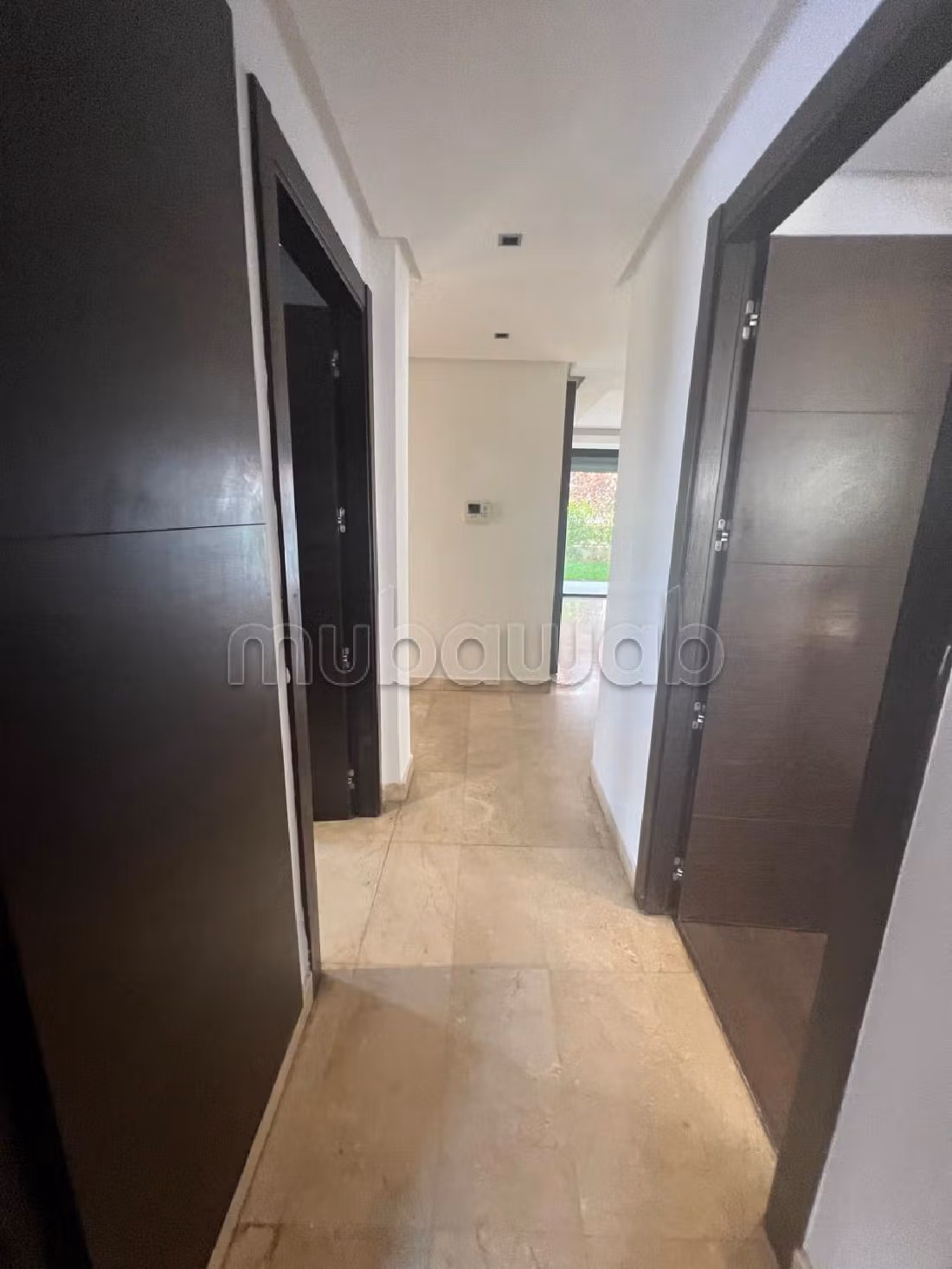 Piso en alquiler. 2 bonitas habitaciones. Sin ascensor, gran terraza. 