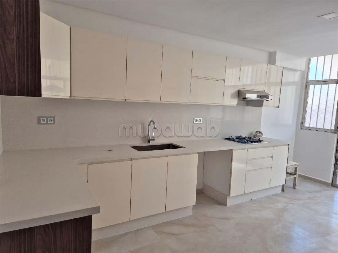 Appartement rénové à louer quartier Maarif
