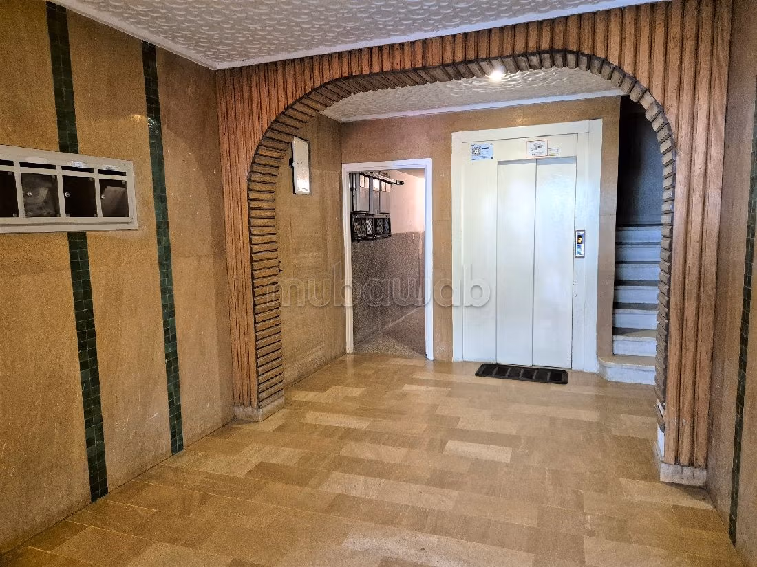 Appartement rénové à louer quartier Maarif