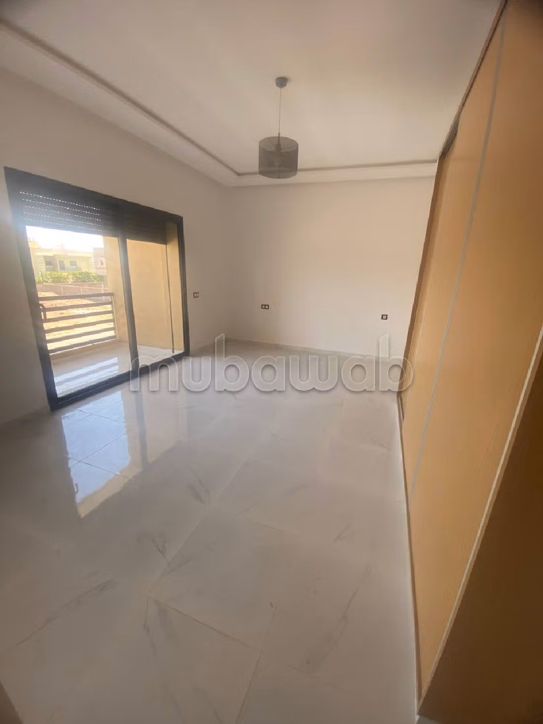 Villa's en luxe woningen te koop in Les Portes de Marrakech. 5 Ruimtes. Met zwembad en airconditioning. 