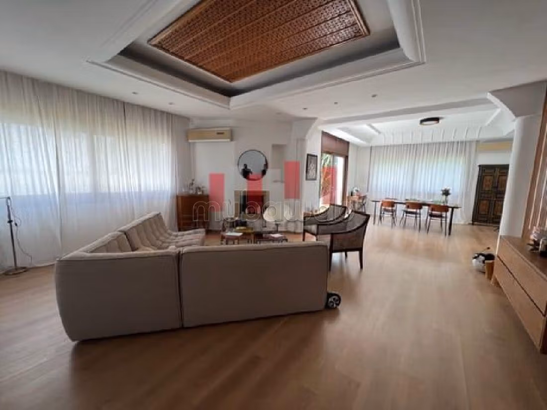 فيلا ممتازة للإيجار بحي السلام السيال. 4 غرف. مفروشة