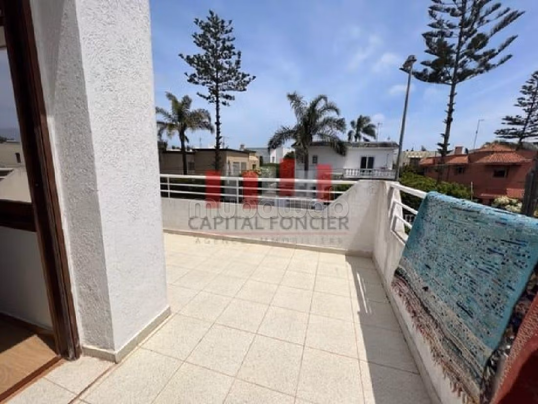 فيلا ممتازة للإيجار بحي السلام السيال. 4 غرف. مفروشة