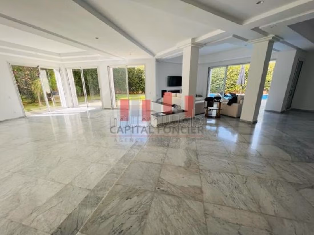 Magnifica casa di lusso in affitto a CIL Hay Salam. Superficie di 1000 m². Arredato