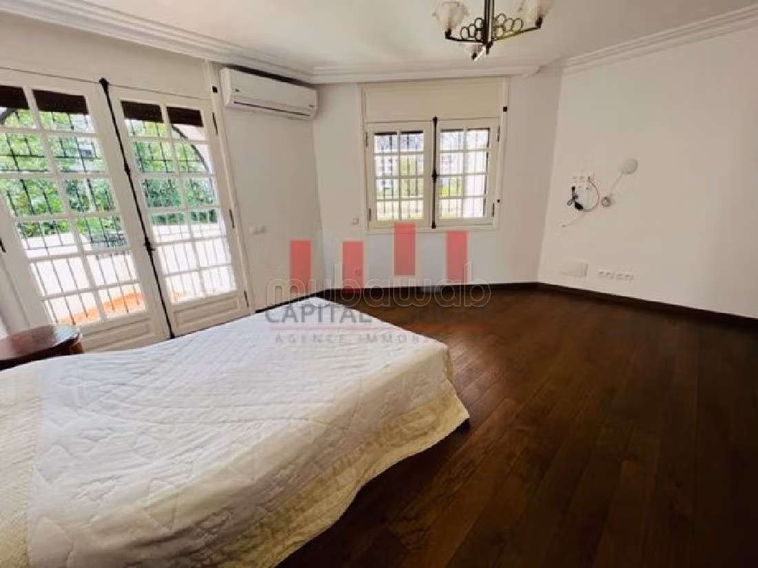 Magnifica casa di lusso in affitto a CIL Hay Salam. Superficie di 1000 m². Arredato