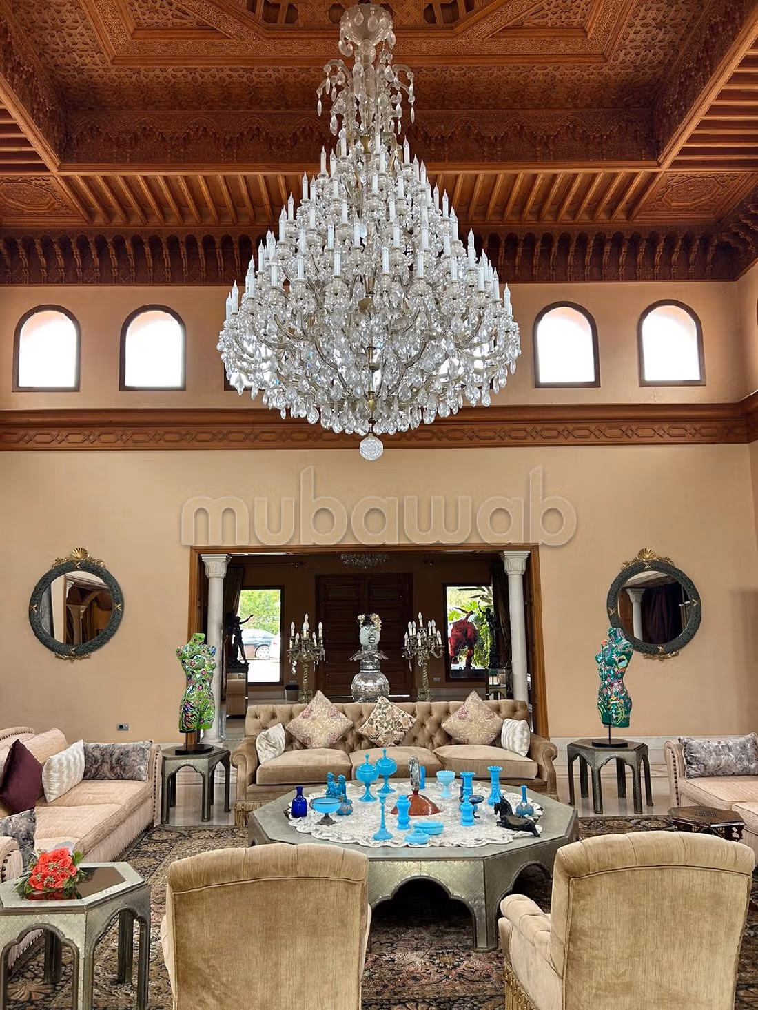 Villa de lujo en venta en Quartier Des Ambassades. 6 dormitorios. Calefacción central. 