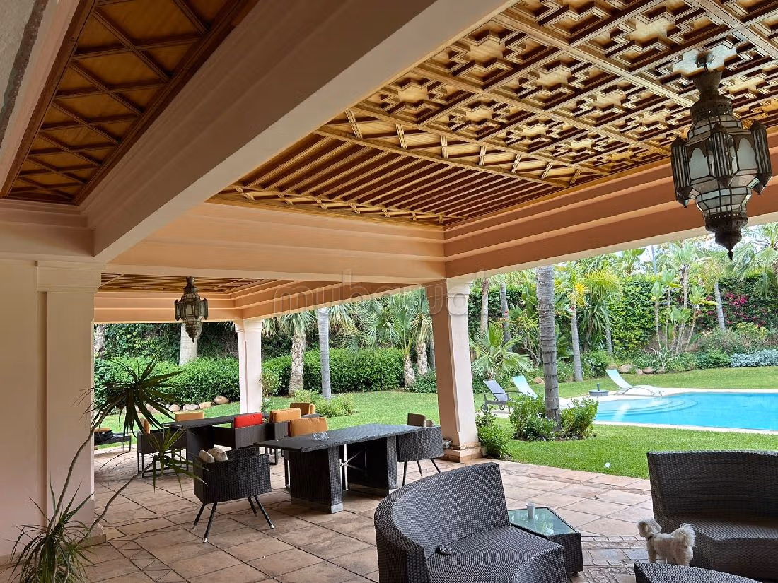 Villa de lujo en venta en Quartier Des Ambassades. 6 dormitorios. Calefacción central. 