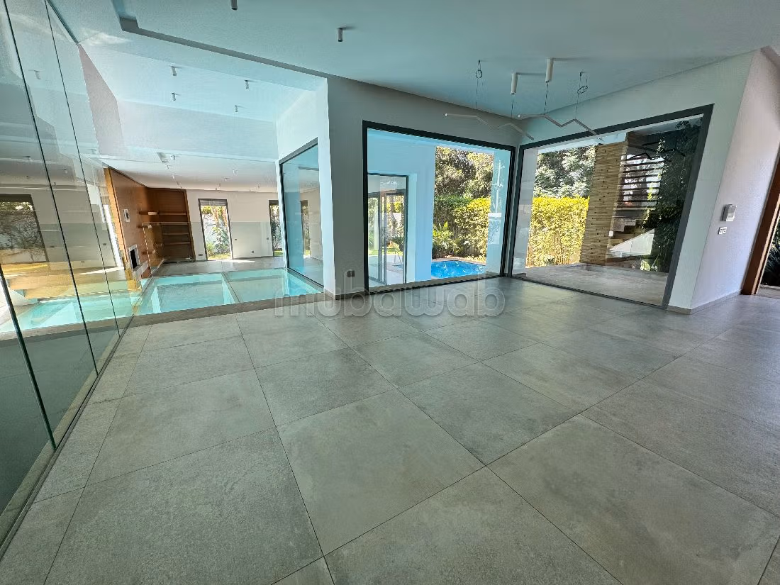 Magnífica villa en alquiler en Californie. Superficie de 600 m². Plazas de parking y jardín