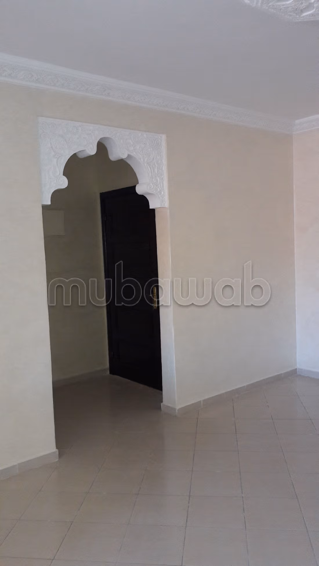 Bonito piso en venta en Hay Alfadl. 4 habitaciones. Aire condicionado. 