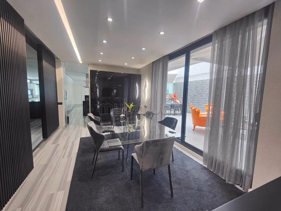 Appartement 270 m² f Triangle d'Or — 8
