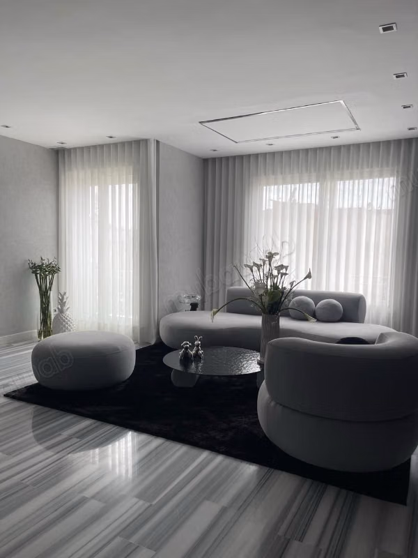 Appartement à vendre à Triangle d'Or. Surface totale 270 m²
