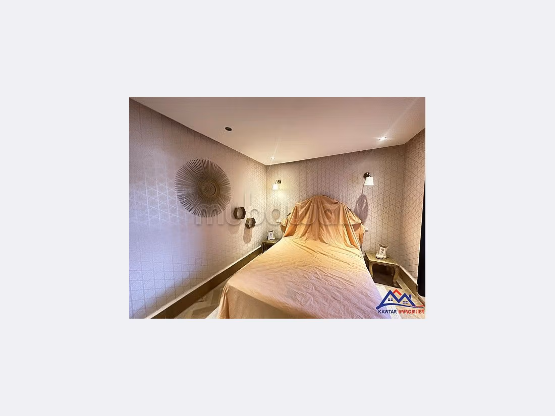 Villa's en luxe woningen beschikbaar in Hivernage. 6 Kamers. Zwembad aanwezig