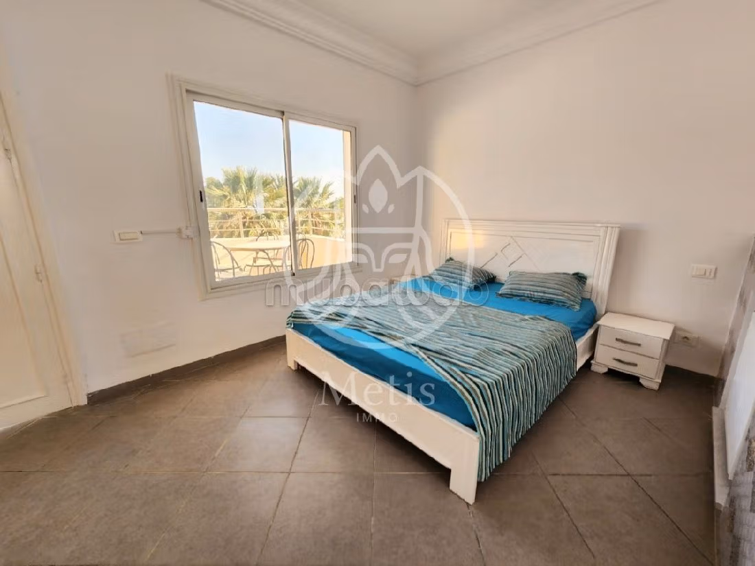 Magnificent villa for sale in Hammamet Nord. 4 rooms. Beautiful terrace and garden