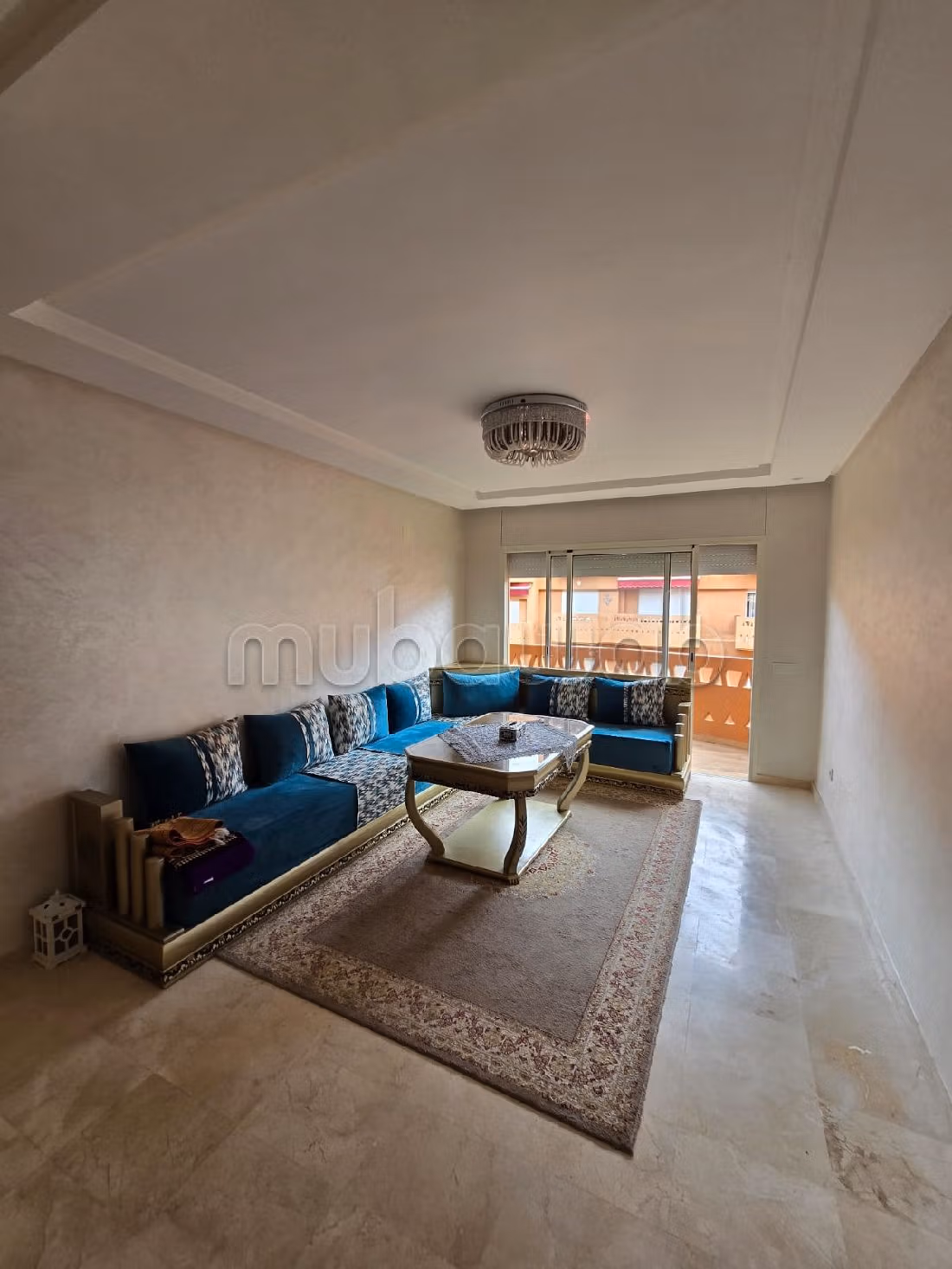 Apartments for rent. 3 comfortable rooms. Parking spaces and garden