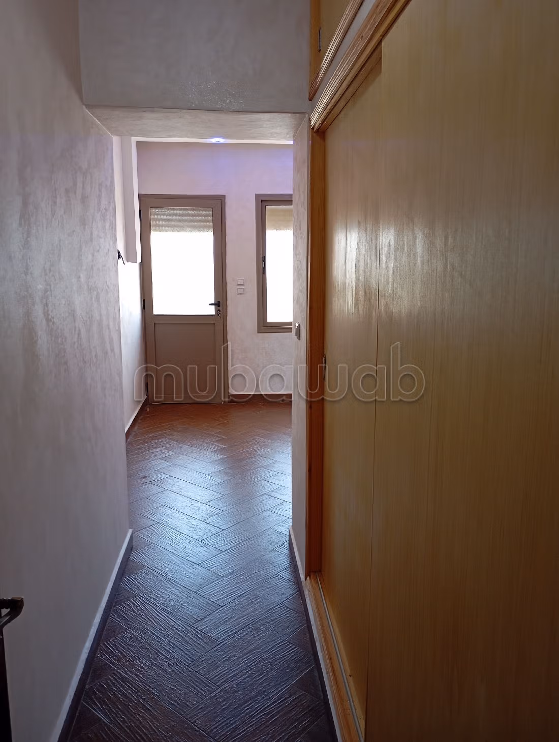 Vendita di un bell'appartamento a Oasis. 2 camere da letto. Salotto marocchino e antenna parabolica