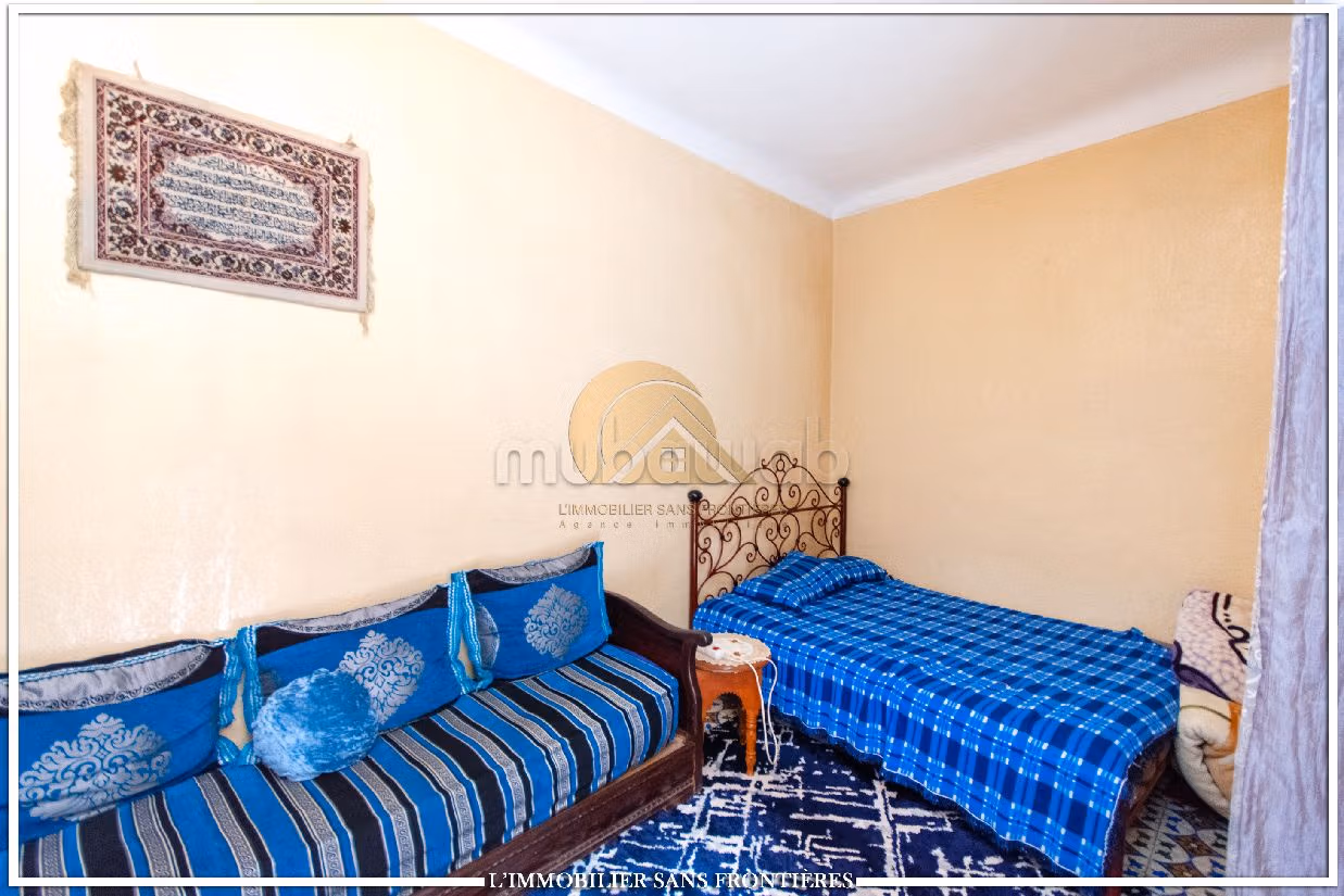 Superb riad for sale in Bab Aylan. 11 large living areas. Storage unit. 