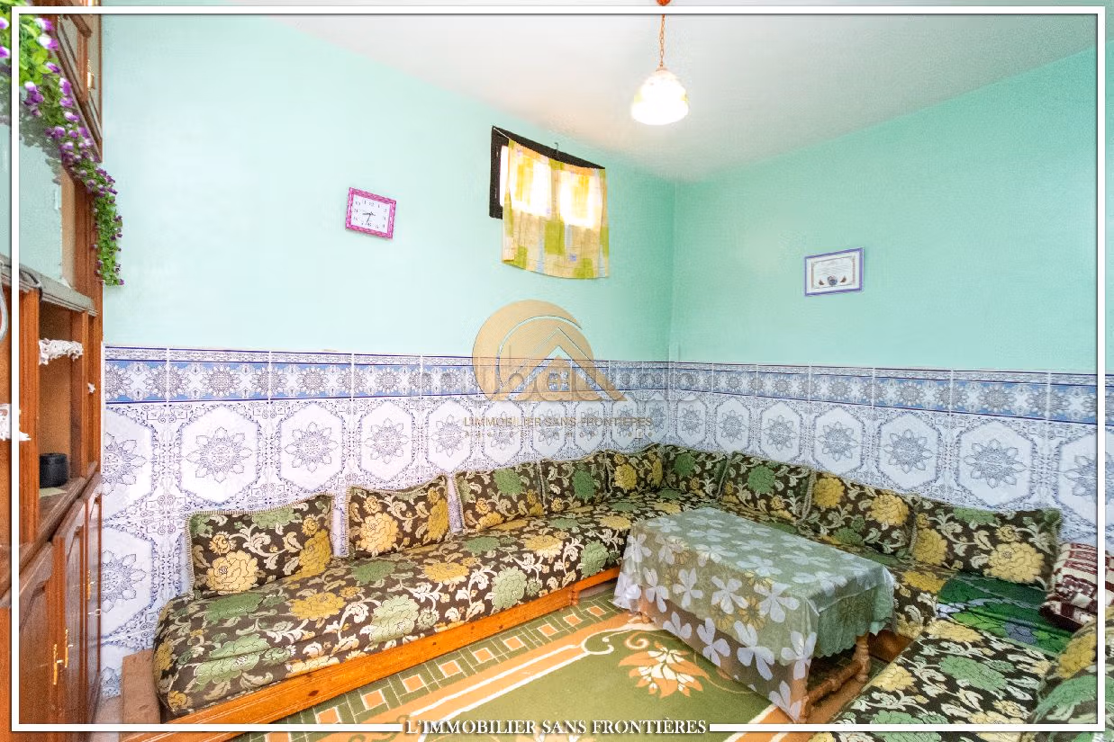 Superb riad for sale in Bab Aylan. 11 large living areas. Storage unit. 