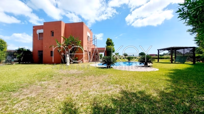 Magnifica casa di lusso in affitto a La Marsa. 4 camere da letto. Grande piscina