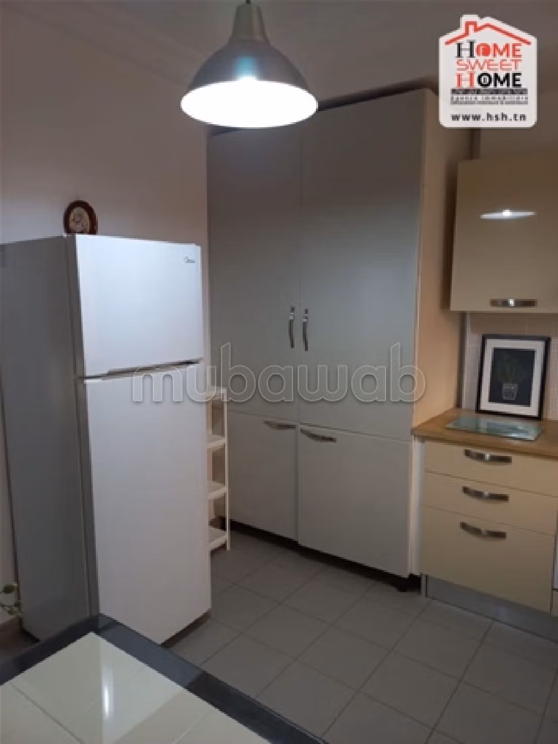 Maestosa residenza di lusso in affitto a Les Berges Du Lac 2. Superficie totale 340 m². Giardino e posto auto. 
