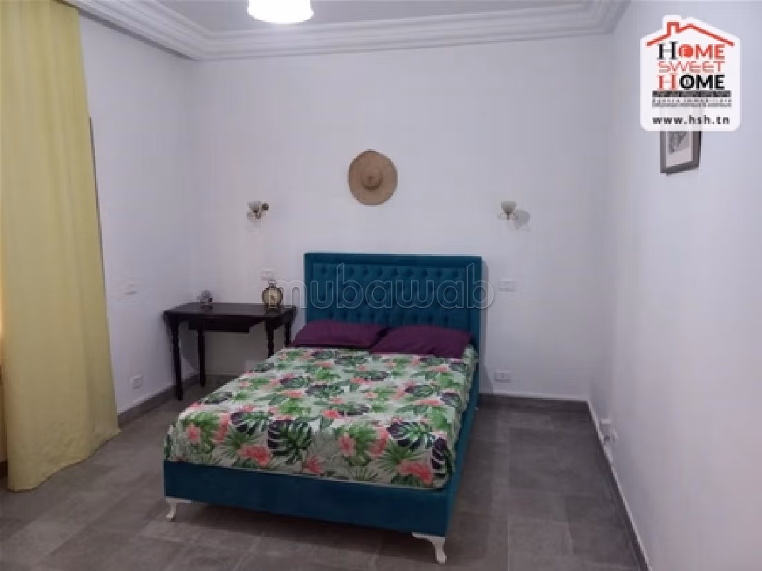 Maestosa residenza di lusso in affitto a Les Berges Du Lac 2. Superficie totale 340 m². Giardino e posto auto. 