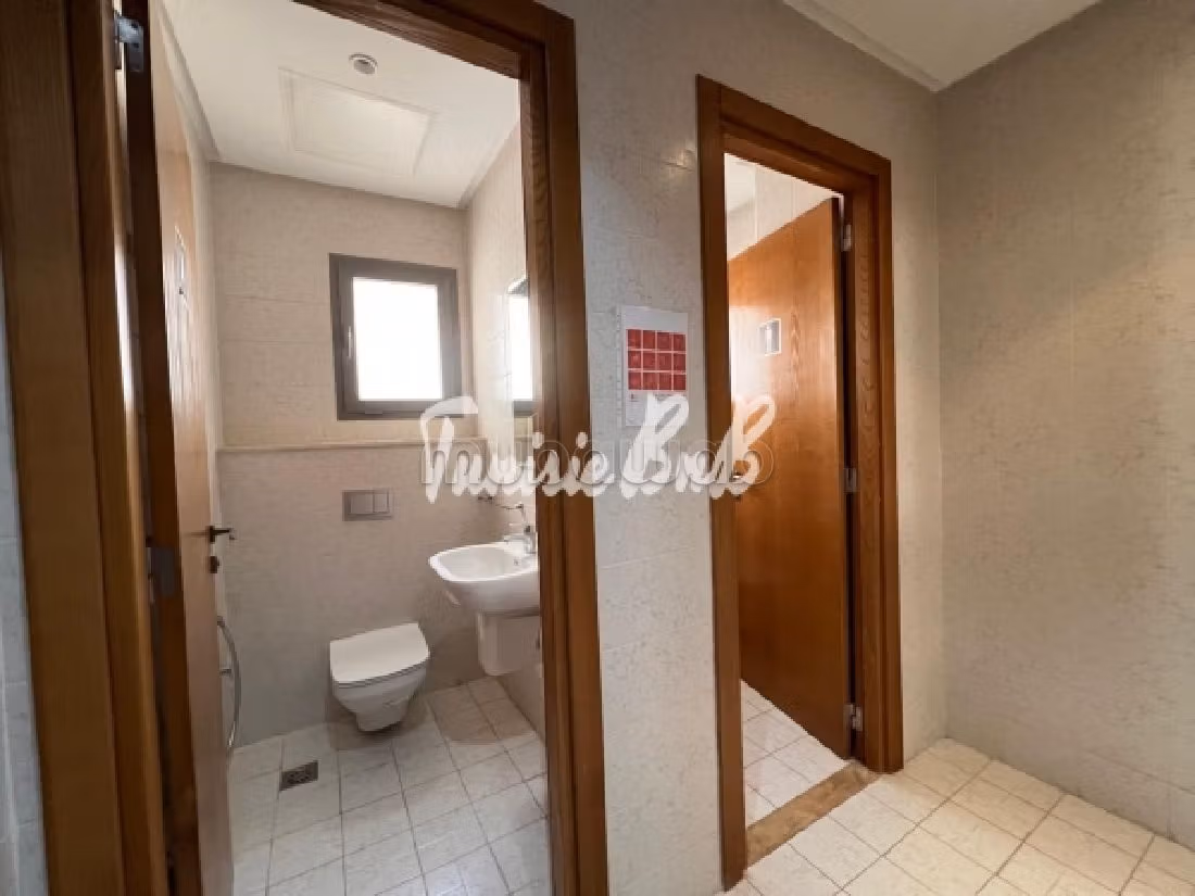A louer un bureau de 392 m²au lac1