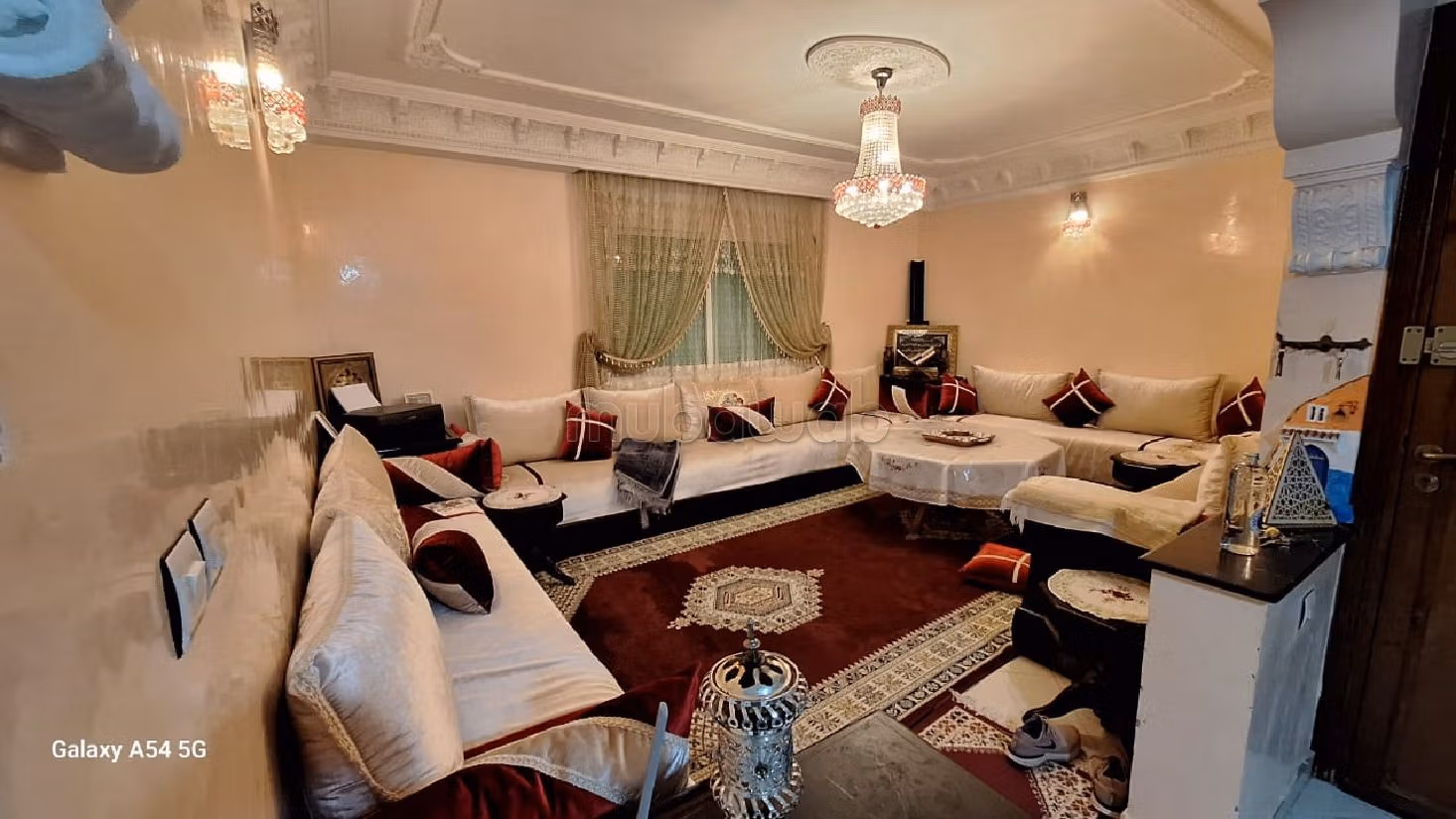 شقة رائعة للبيع ب حي الأمل. 3 غرف ممتازة. شرفة كبيرة.