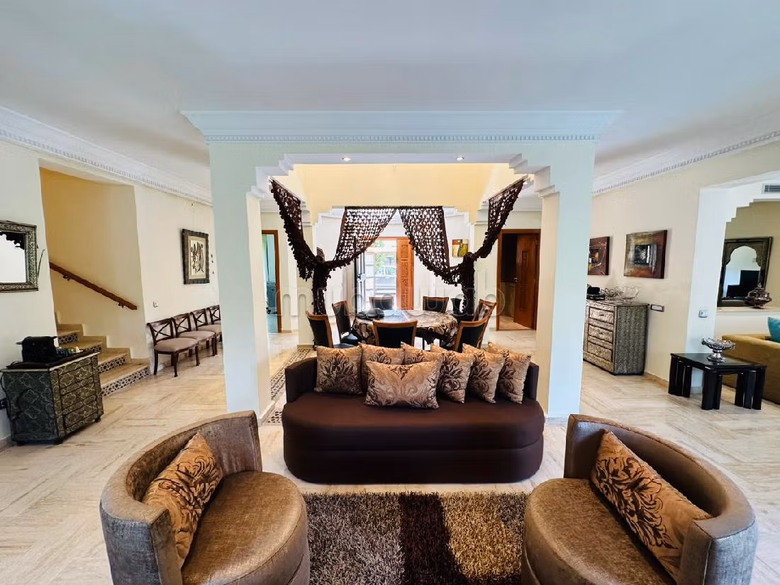 Super villa piscine privée sur résidence sécurisée