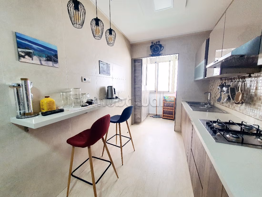 Rent an apartment in Racine. Large area 150 m². Dressing room