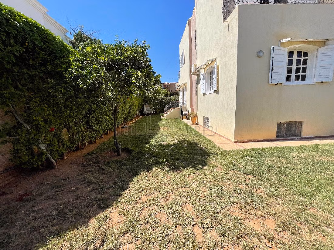 Villa cite suisse a vendre 500m2 tres bien place