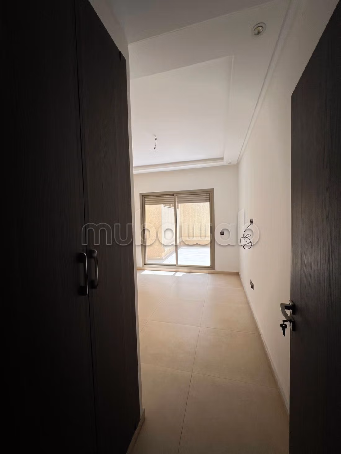 بيع شقة بفيرم بروطون حي الراحة. المساحة 90 م². مصعد وأماكن وقوف السيارات. 