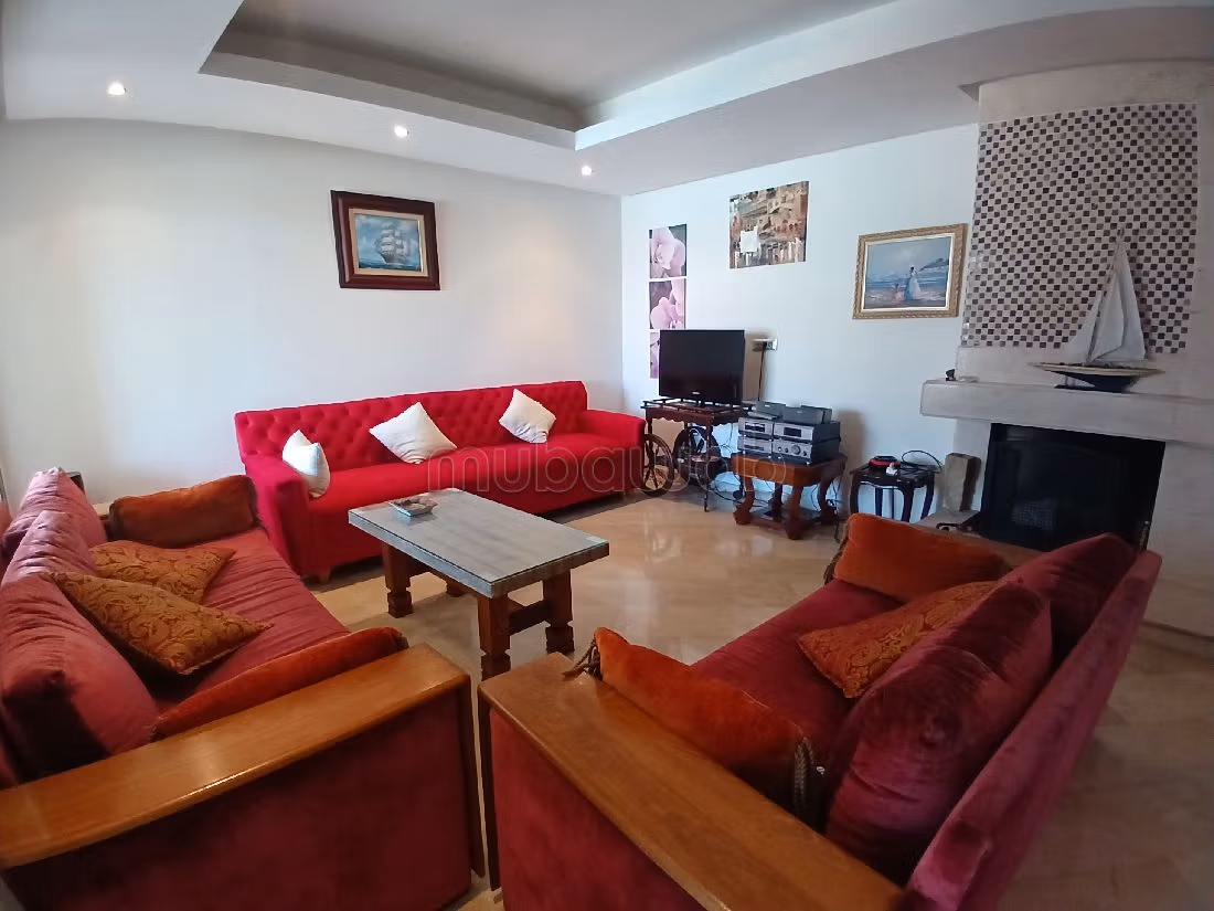 Apartment for sale. 4 rooms. Garden and lift