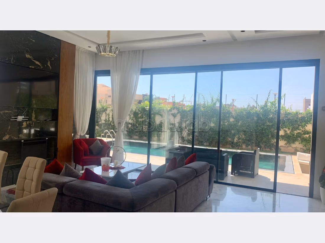 In de verhuur: villa's en luxe woningen in Route Amizmiz. Totale oppervlakte 528 m². Volledig gemeubileerd