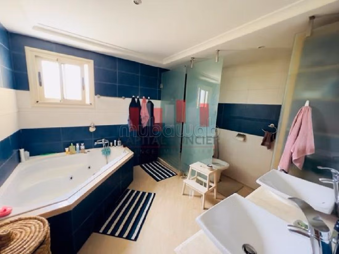 Suntuosa villa en alquiler en Californie. Superficie de 500 m². Parking y jardin