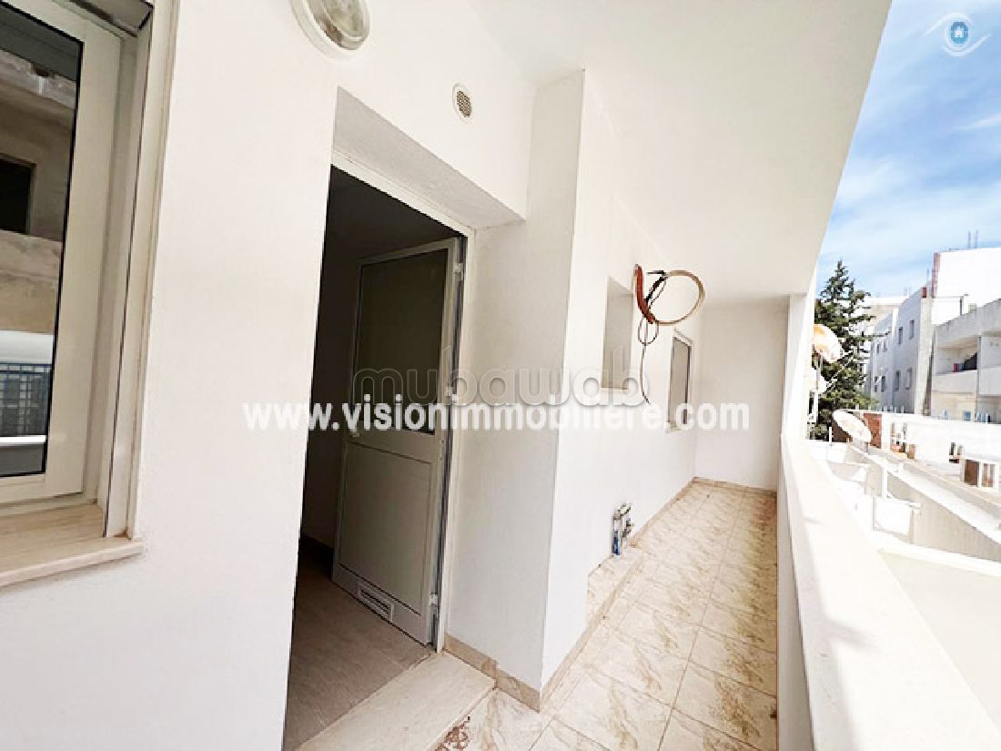 Find an apartment for rent in Hammamet. 3 beautiful rooms. Central heating. Mubawab