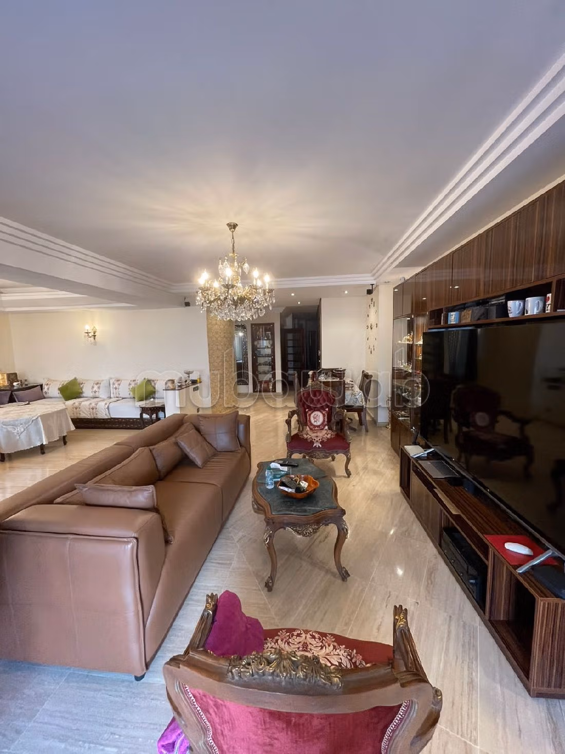 Grand appartement à vendre à triangle d'ore